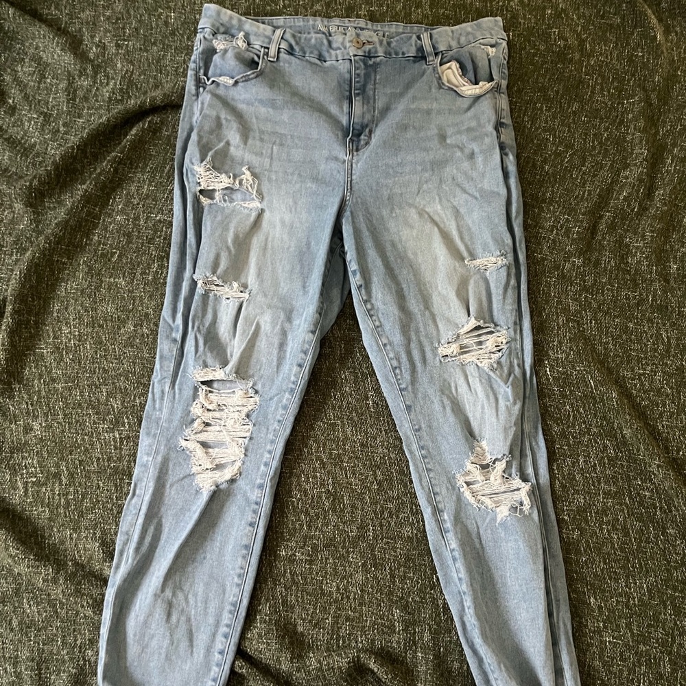 American Eagle Outfitters Light Blue Distressed Skinny Jeans